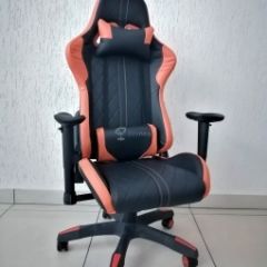 Кресло геймерское Barneo K-52 (черная экокожа оранжевые вставки) в Озерске - ozersk.mebel24.online | фото