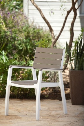 Стул c подлокотниками Гармония (Harmony armchair) белый-капучино в Озерске - ozersk.mebel24.online | фото 1